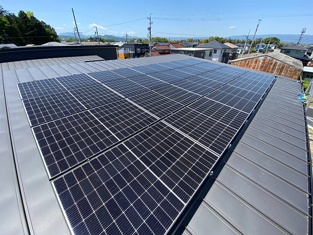 三重県津市のカナディアンソーラー製CS6R-410MS ×20の太陽光発電施工写真