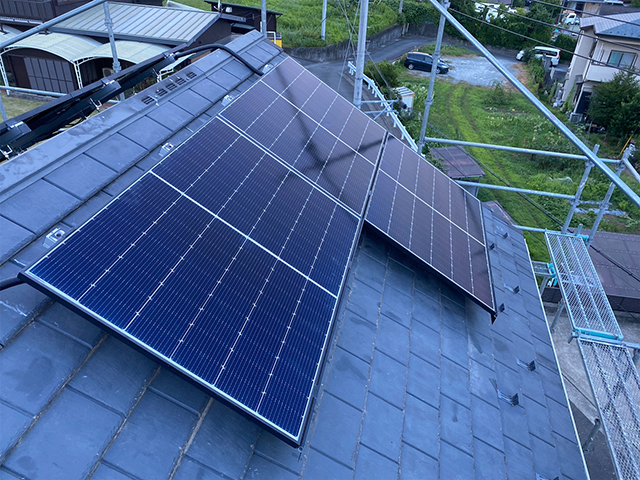 神奈川県小田原市のＱセルズ製Q.PEAK DUO M-G11 400 ×15の施工写真