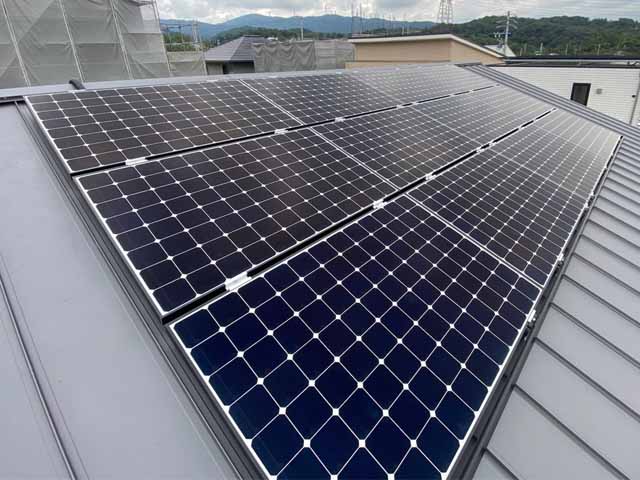 愛知県瀬戸市の東芝製SPR-X21-345 ×16の太陽光発電施工写真