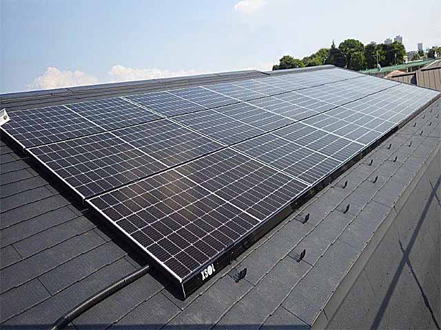 東京都大田区のエクソル製XLM120-380L ×18の太陽光発電施工写真