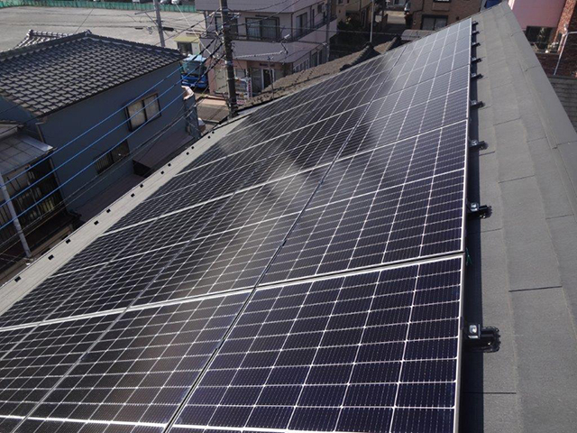 埼玉県八潮市のカナディアンソーラー製CS6R-410MS ×20の太陽光発電施工写真