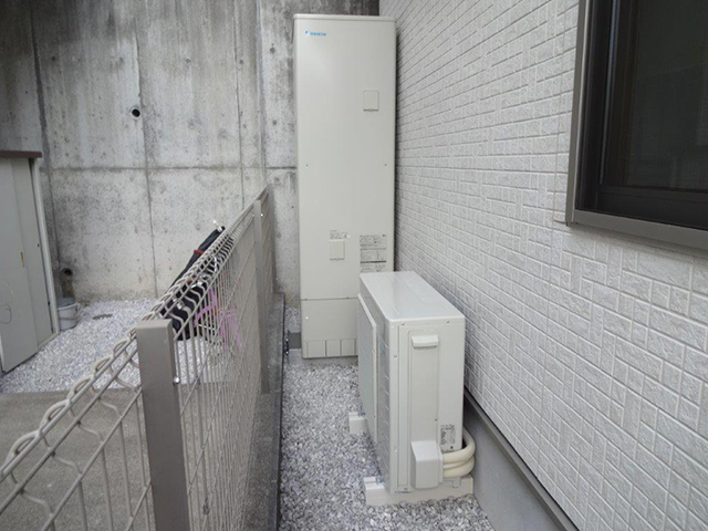 東京都町田市のダイキン製EQX46XFVのエコキュート施工写真