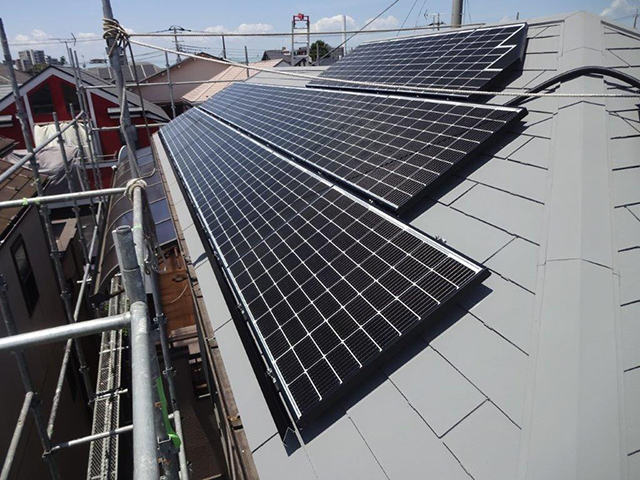 東京都練馬区の長州産業製CS-223B81S ×13、CS-109B81S ×1、CS-109B81R ×3、CS-109B81L ×4の太陽光発電施工写真