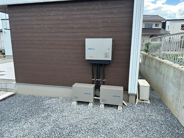 三重県員弁郡の ニチコン製ES-T3S1、ES-T3L1の蓄電池施工写真