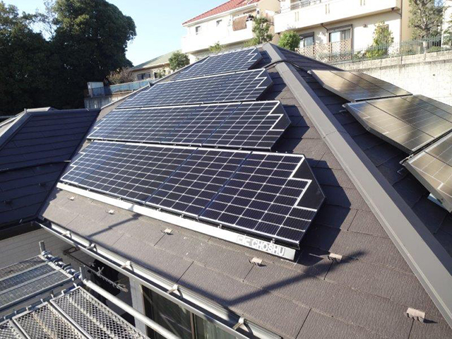 東京都町田市の長州産業製CS-223B81S ×13、CS-109B81S ×7、CS-109B81L ×7、CS-109B81R ×10の太陽光発電施工写真