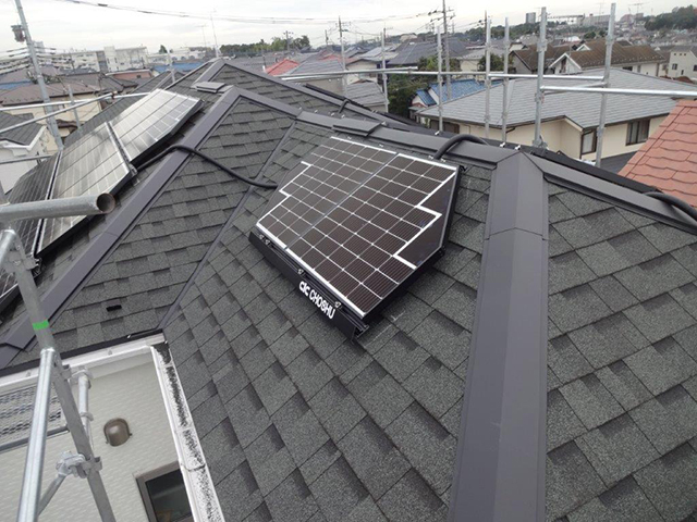 東京都町田市の長州産業製CS-223B81S ×8、CS-109B81S ×6、CS-109B81L ×7、CS-109B81R ×7の太陽光発電施工写真4