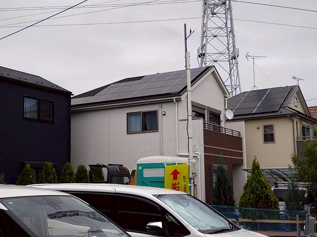 東京都練馬区のカナディアンソーラー製CS6.2-48TM-455 ×7、CS6.2-32TM-300 ×11の太陽光発電施工写真