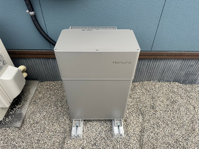 愛知県豊川市の Qセルズ製QREADY-B97-1の蓄電池施工写真