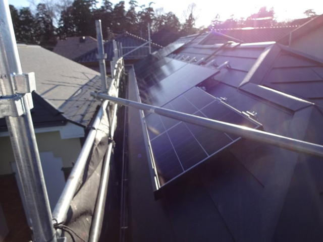 東京都武蔵野市のハンファジャパン製Re.RISE-NBC 440 ×9、Re.RISE-NBC MS290 ×11の太陽光発電施工写真3